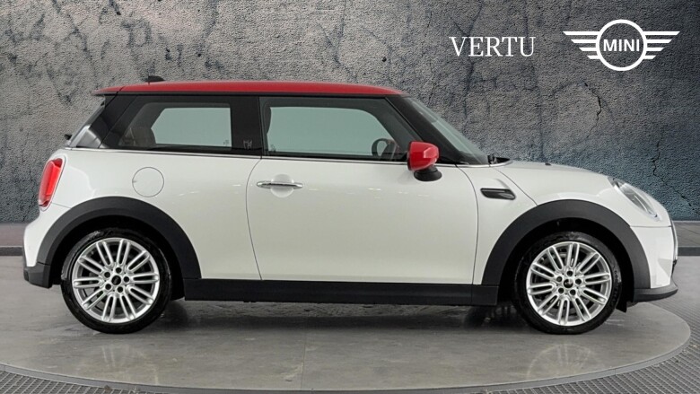 MINI Hatchback 1.5 Cooper Exclusive 3dr Auto Petrol Hatchback